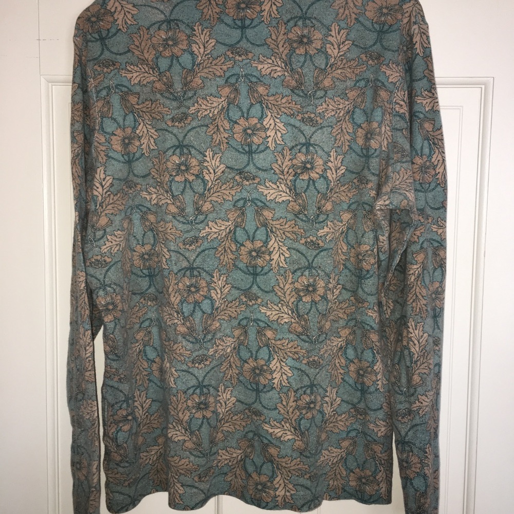 Fall Patterned top - Picture 2 of 4